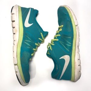 Nike - flex run- Size 9.5